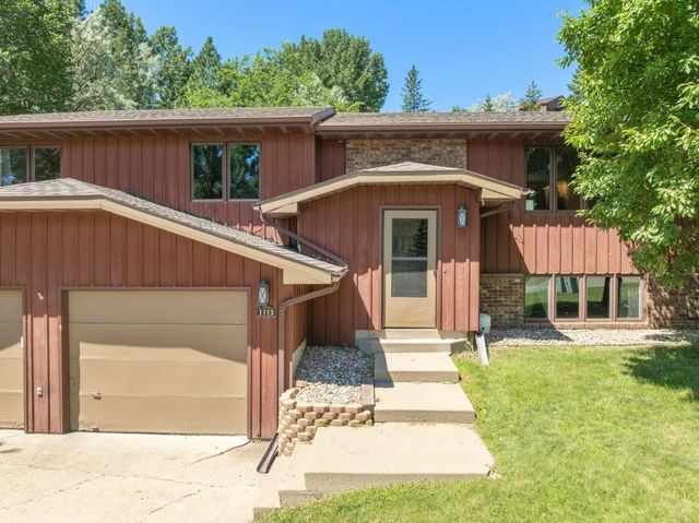 1113 23rd St NW, Minot, ND 58703