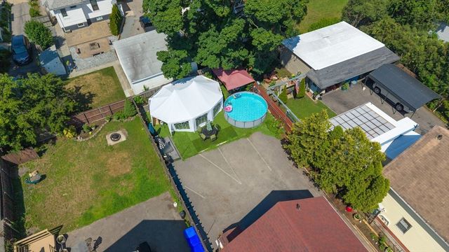 62 Mary Ave, East Providence, RI 02914