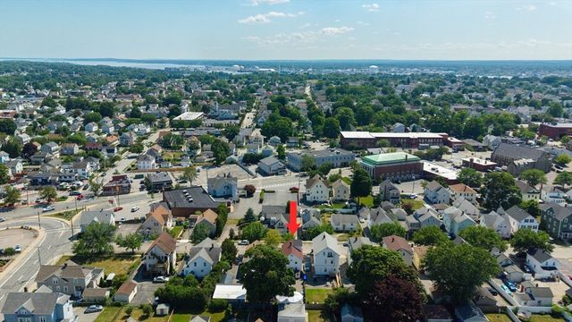 62 Mary Ave, East Providence, RI 02914