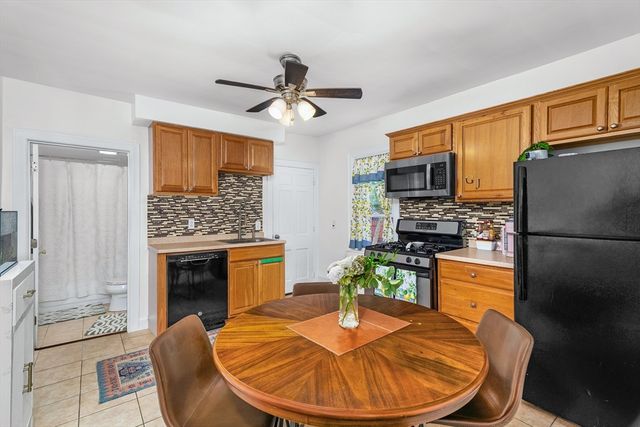 62 Mary Ave, East Providence, RI 02914