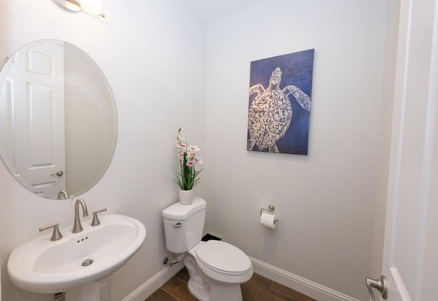 1645 E Benvenuto Drive, Fresno, CA 93730