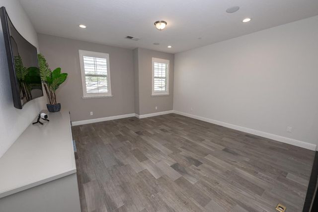 1645 E Benvenuto Drive, Fresno, CA 93730