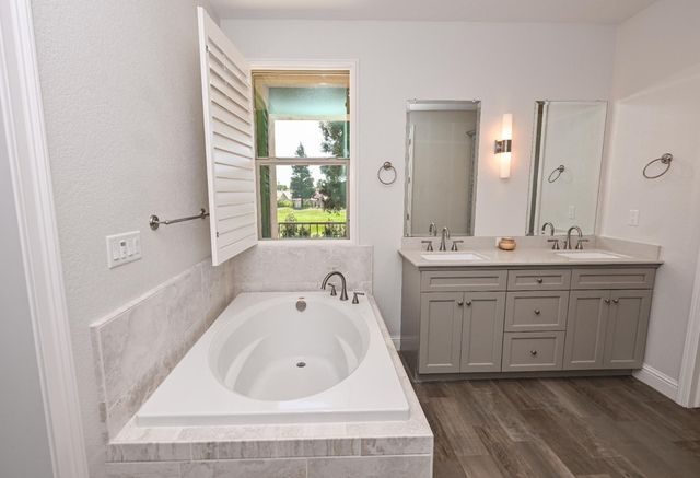 1645 E Benvenuto Drive, Fresno, CA 93730