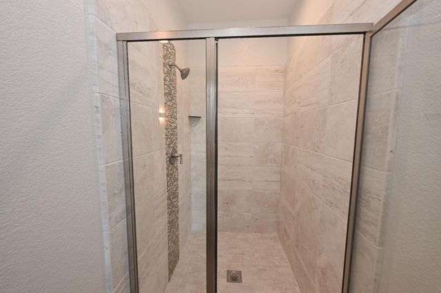 1645 E Benvenuto Drive, Fresno, CA 93730