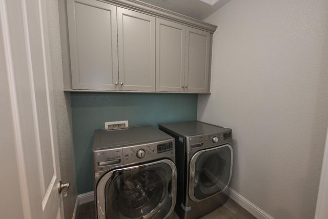 1645 E Benvenuto Drive, Fresno, CA 93730