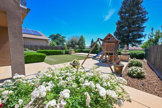 1645 E Benvenuto Drive, Fresno, CA 93730