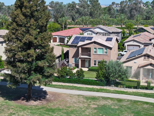 1645 E Benvenuto Drive, Fresno, CA 93730