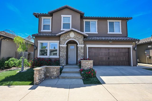 1645 E Benvenuto Drive, Fresno, CA 93730
