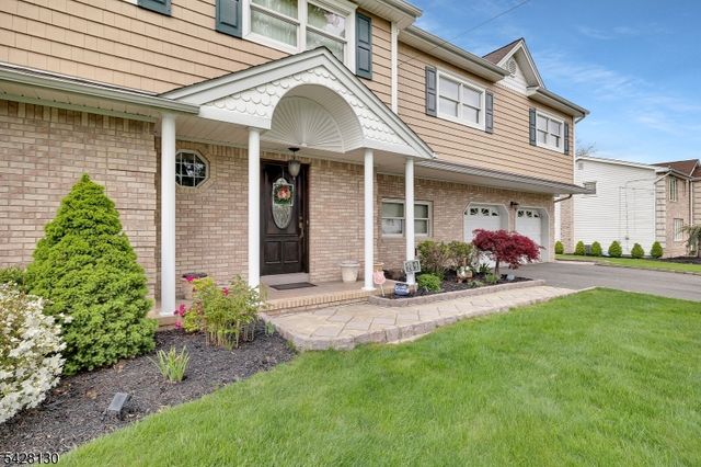 184 Stonehenge Ter, Clark Twp., NJ 07066