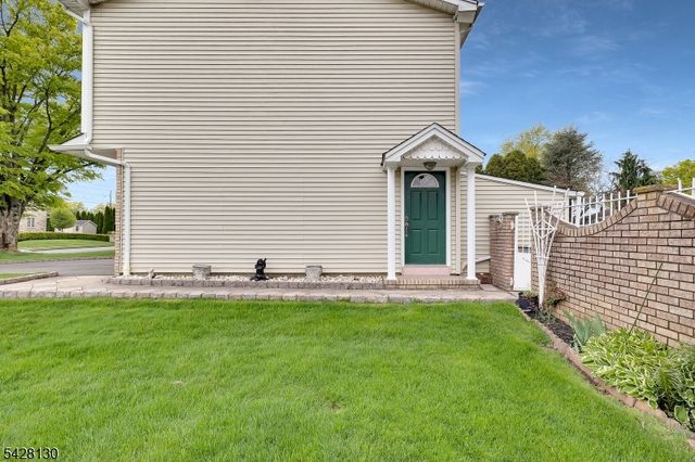 184 Stonehenge Ter, Clark Twp., NJ 07066