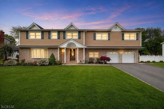 184 Stonehenge Ter, Clark Twp., NJ 07066