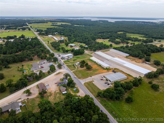 003 Enos Road, Kingston, OK 73439