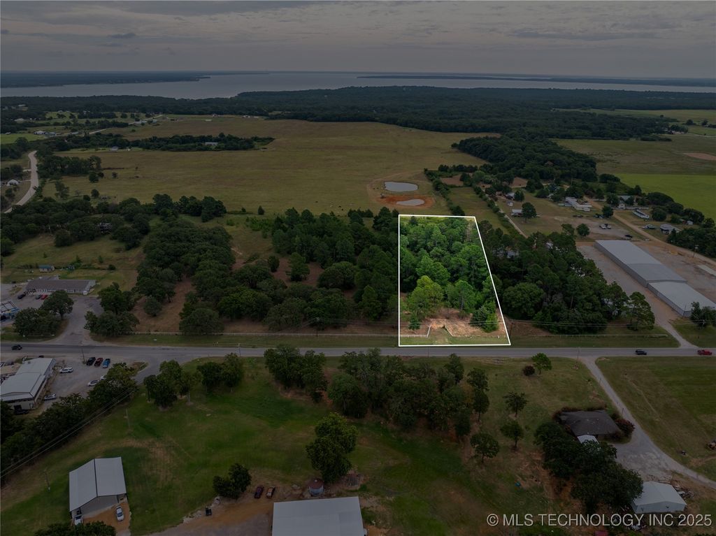 003 Enos Road, Kingston, OK 73439