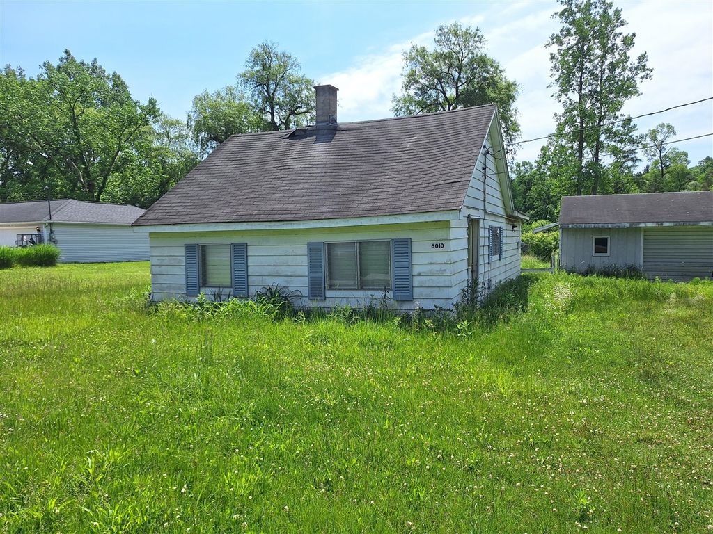 6010 Cannonsburg Road, Belmont, MI 49306