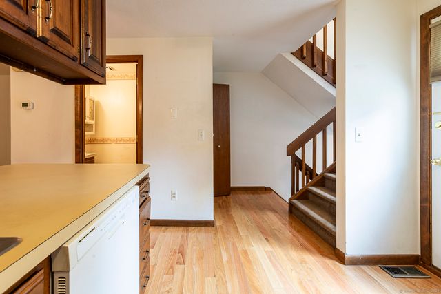 1 Oak Forest Drive 5, Manchester, CT 06042