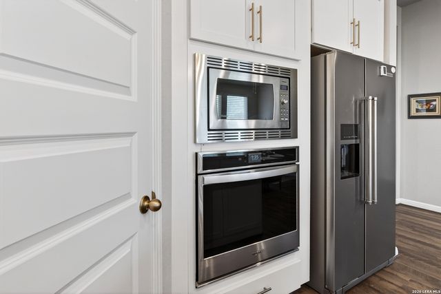 3330 RIZZOLI AVE, San Antonio, TX 78261