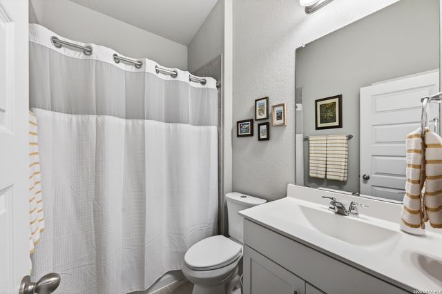 3330 RIZZOLI AVE, San Antonio, TX 78261