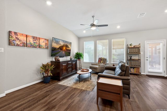 3330 RIZZOLI AVE, San Antonio, TX 78261