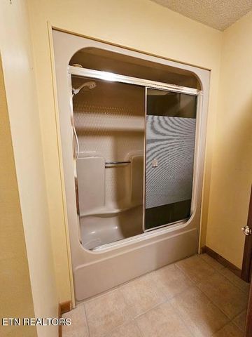 240 W Rockwood Ferry Rd, Ten Mile, TN 37880