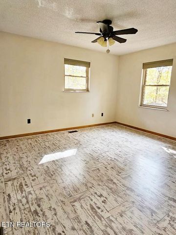 240 W Rockwood Ferry Rd, Ten Mile, TN 37880