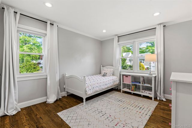 8 Rugby Road, New Rochelle, NY 10804