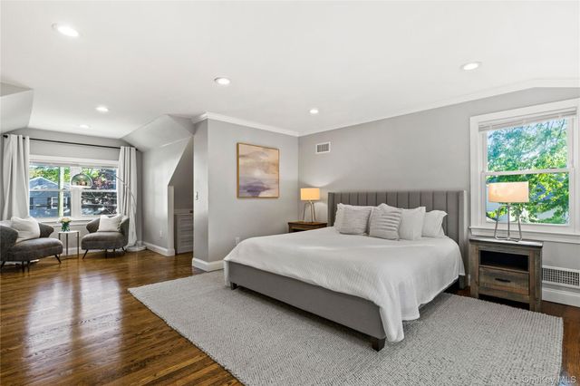 8 Rugby Road, New Rochelle, NY 10804
