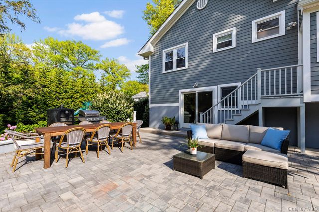 8 Rugby Road, New Rochelle, NY 10804