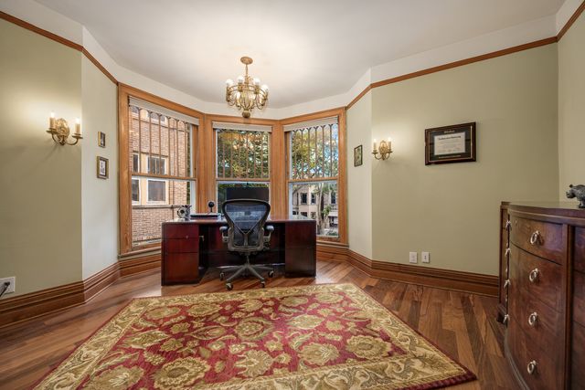 6316 N Magnolia Avenue, Chicago, IL 60660