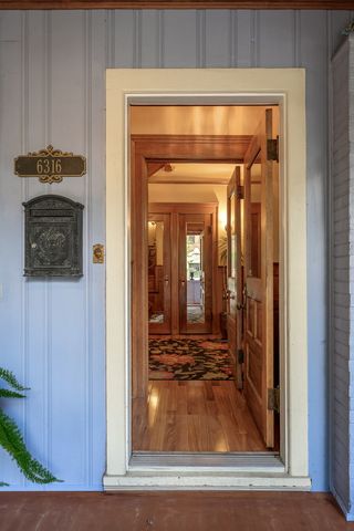 6316 N Magnolia Avenue, Chicago, IL 60660