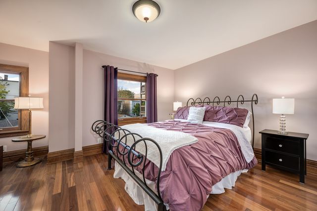 6316 N Magnolia Avenue, Chicago, IL 60660