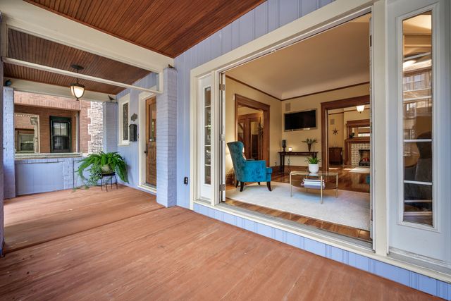 6316 N Magnolia Avenue, Chicago, IL 60660