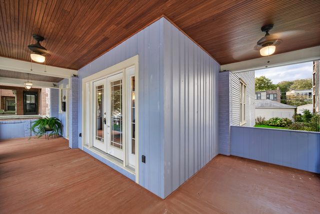 6316 N Magnolia Avenue, Chicago, IL 60660