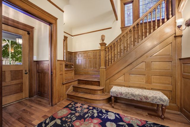 6316 N Magnolia Avenue, Chicago, IL 60660