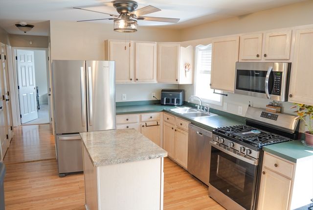 512 Prescott St, New Bedford, MA 02746