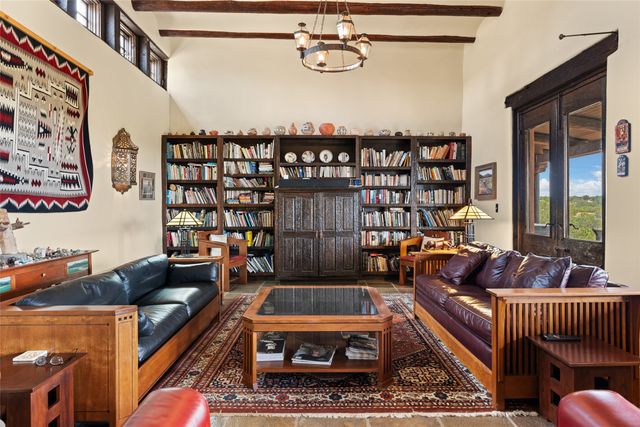 7 Camino Montuoso, Santa Fe, NM 87506