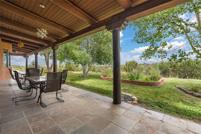7 Camino Montuoso, Santa Fe, NM 87506