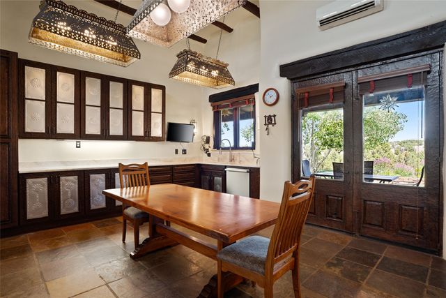 7 Camino Montuoso, Santa Fe, NM 87506