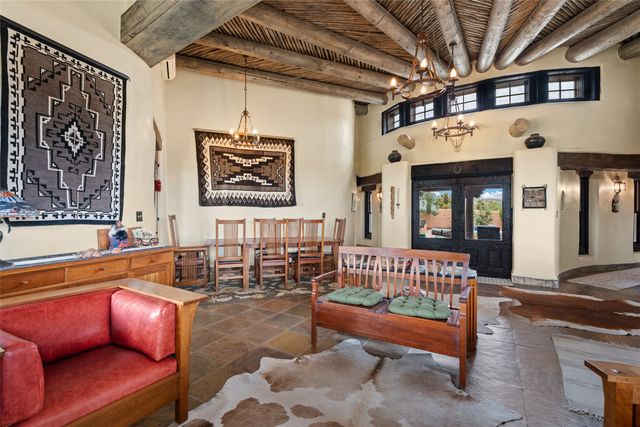 7 Camino Montuoso, Santa Fe, NM 87506