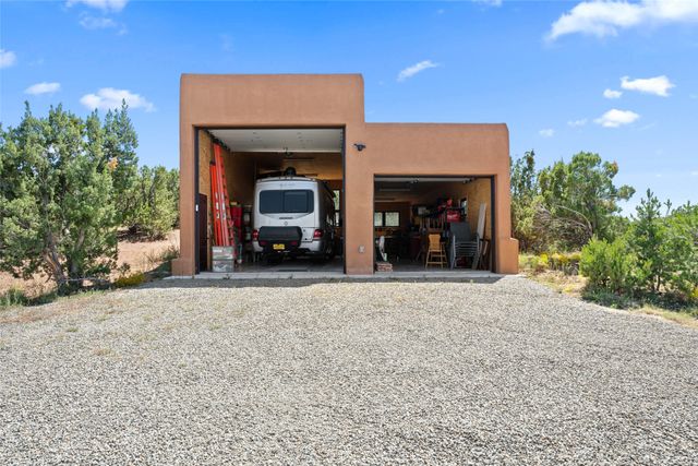 7 Camino Montuoso, Santa Fe, NM 87506