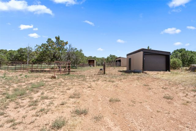 7 Camino Montuoso, Santa Fe, NM 87506