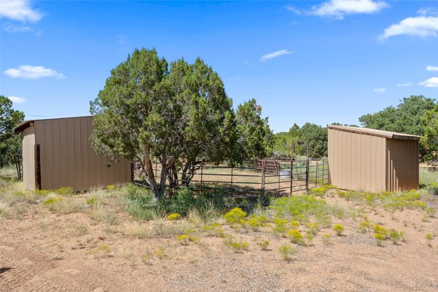 7 Camino Montuoso, Santa Fe, NM 87506