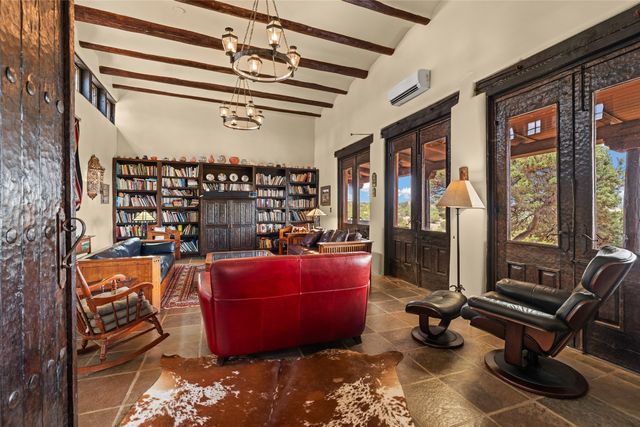 7 Camino Montuoso, Santa Fe, NM 87506