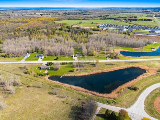 5548 OAK ORCHARD ROAD, Abrams, WI 54101