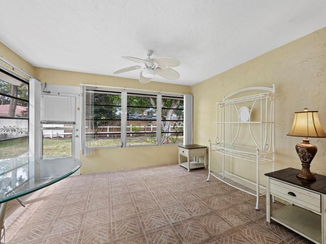 3828 BLUE STONE WAY 77, Sarasota, FL 34232