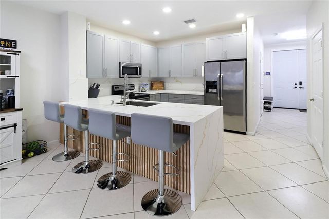 8106 Prestige Commons Drive 8106, Tamarac, FL 33321