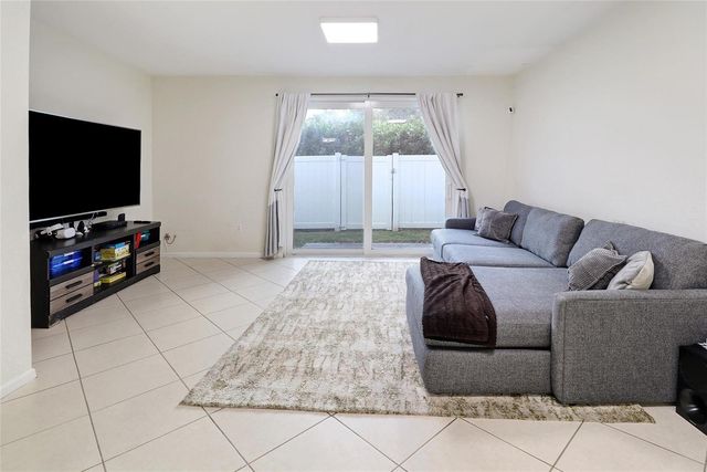 8106 Prestige Commons Drive 8106, Tamarac, FL 33321
