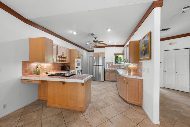 1133 Front St, Lahaina, HI 96761