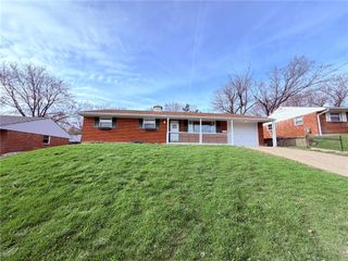 922 Castro Lane, Springdale, OH 45246