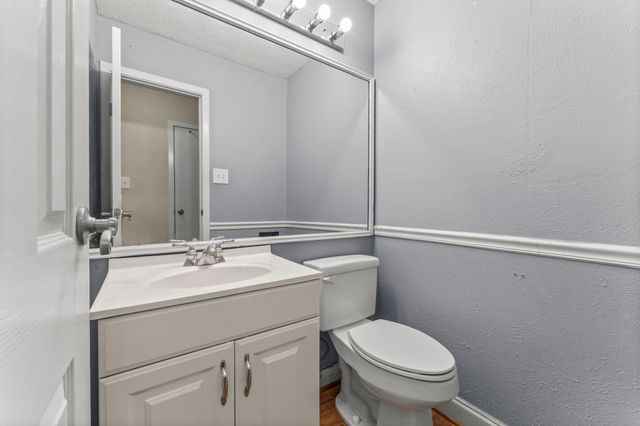 2015 E Lacey Oak Circle, The Woodlands, TX 77380