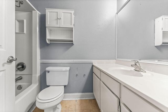2015 E Lacey Oak Circle, The Woodlands, TX 77380